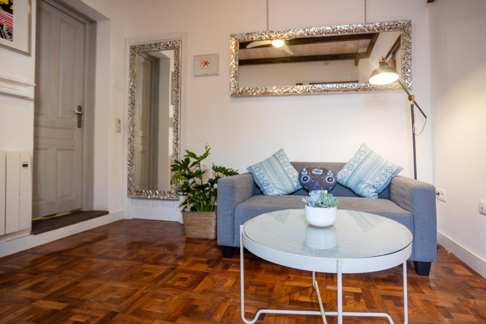 Naim Guest House Malaga Centro Esterno foto
